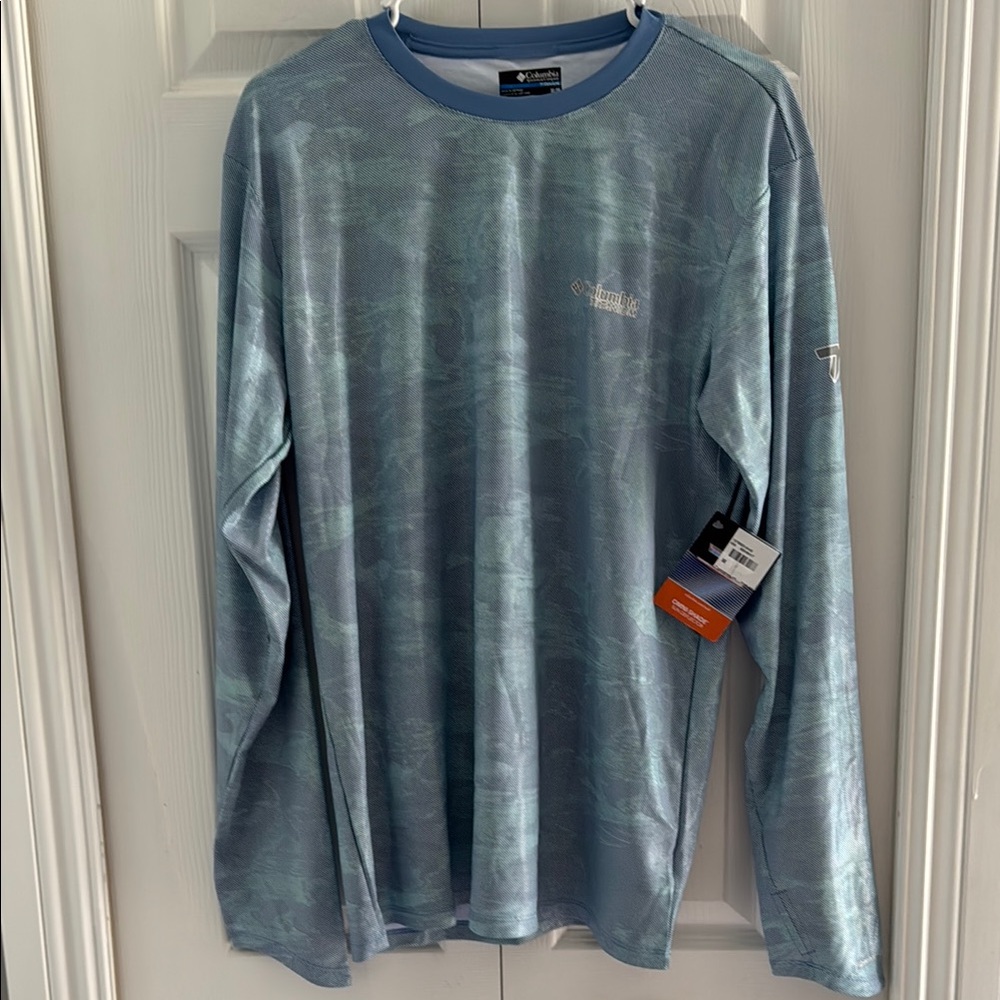 Columbia Blue Long Sleeve Tee for Everyday Comfort